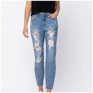 Judy Blue Boyfriend Distressed Jeans - 3/36